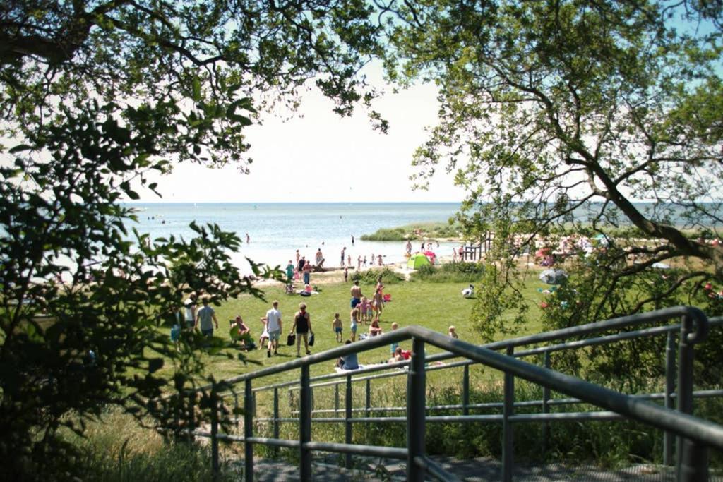 Vakantiehuisje Gaasterland Oudemirdum Friesland Nederland Buitenkant foto